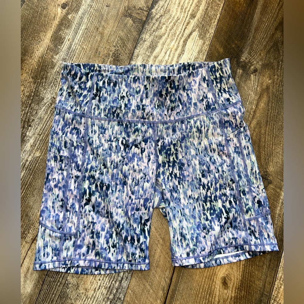 ATHLETA Salutation Stash Biker Short